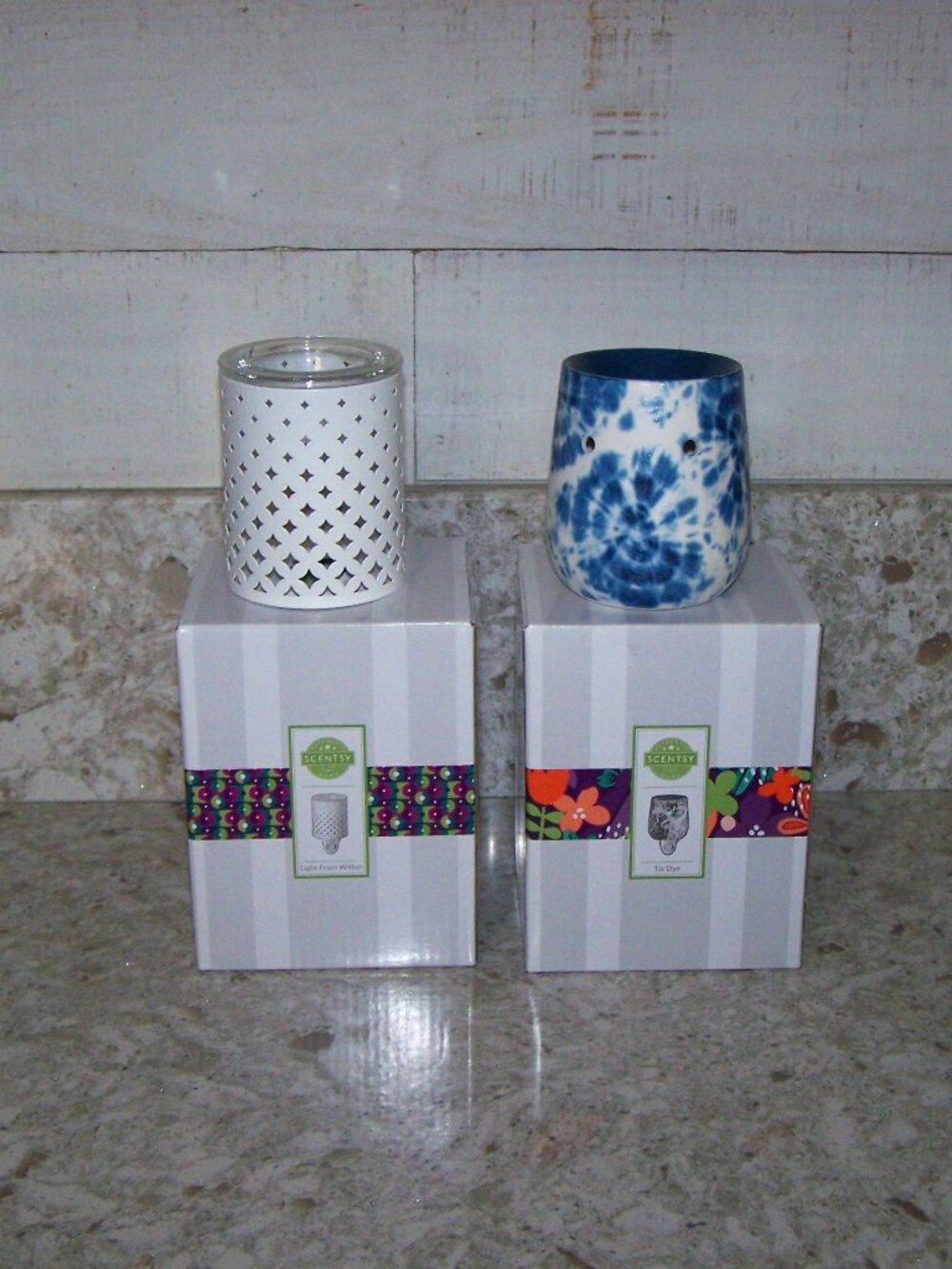 Scentsy Mini Warmers – Set of 2 – New in Box